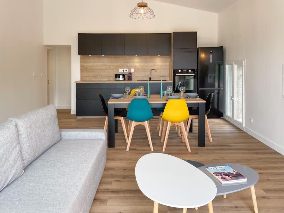 Appartement Dans Un Mas Provencal Allan Eksteriør bilde